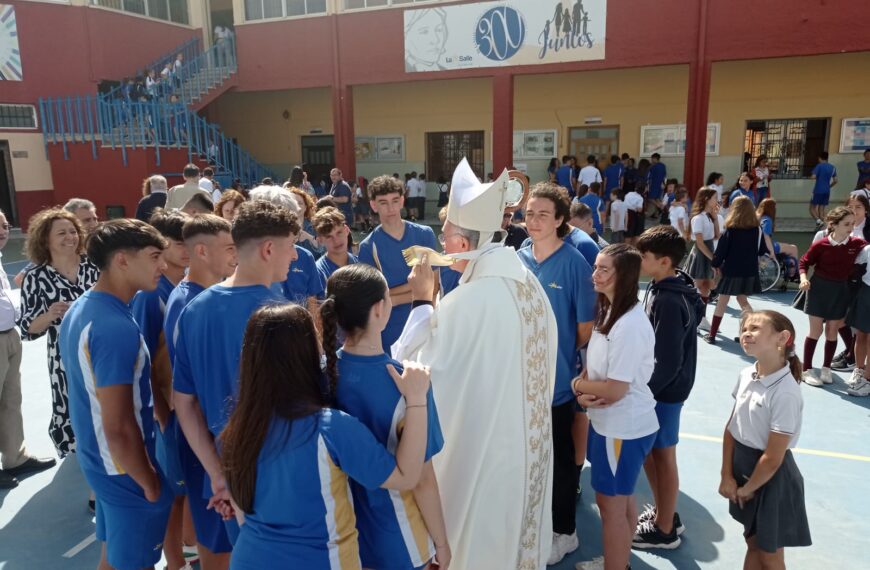El Obispo de Almería Oficia Misa en Honor a la Virgen María en el Colegio La Salle Chocillas